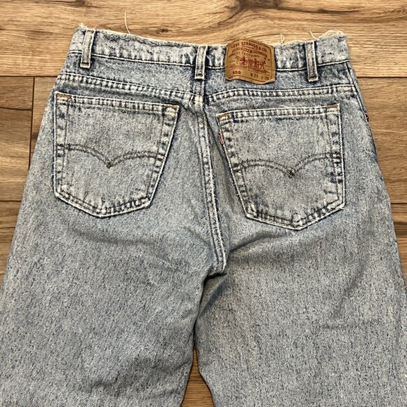 VTG Levis 550 Destroyed Denim Jeans 33x30 Blue Faded USA Made Tapered Grunge - Picture 5 of 12